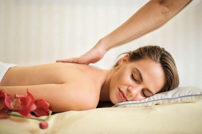 1 Hour Full Body Therapeutic Massage with Transfer in Hurghada - Arrival, towel, and welcome drink