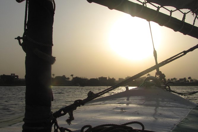 1 -Hour Sailing Egyptian felucca ride on the Nile in Cairo - Snacks, lunch, and a small but important confusion