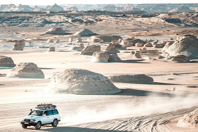 2-Day Black & White Desert, Crystal Mountain, option Pyramid tour - The pace, group size, and practical fit