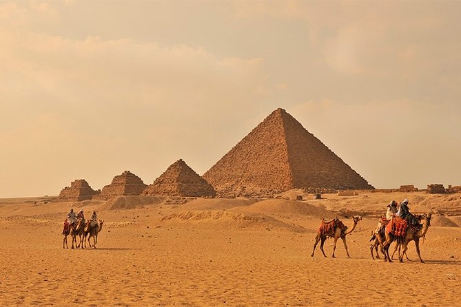 2 Day: Cairo Short Break Package - Giza Plateau: two hours with Egypt’s icons