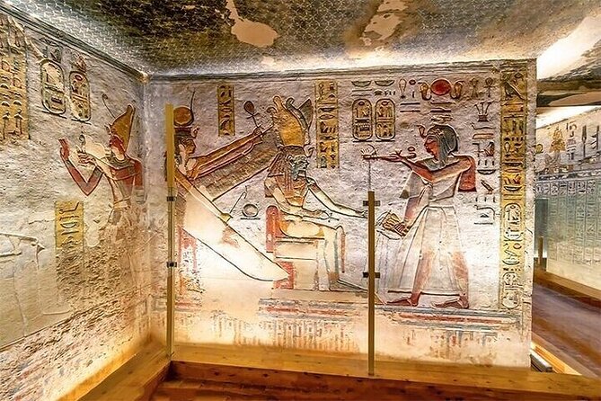 2-Day Top Attractions and Adventures Package in Luxor with Accommodation - The Colossi of Memnon in thirty minutes