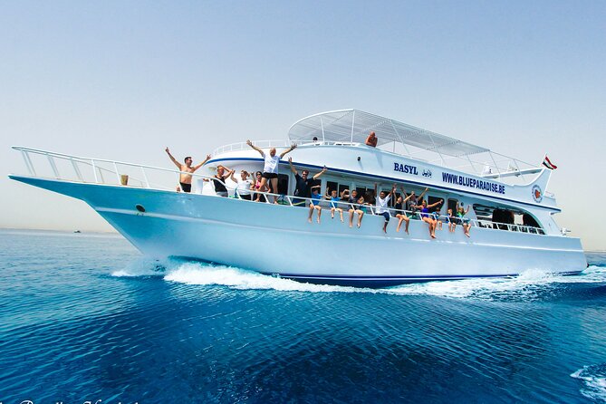 2-Dive adventure-Safe & Top-rated boat for Certified Divers - Key points at a glance