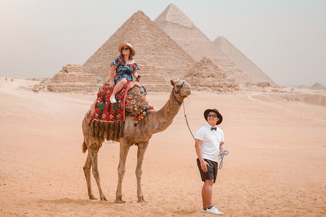 2 hrs Unique Photo session (PhotoShoot) at the Pyramids of Giza - Classic Sphinx Portraits and the Great Pyramid