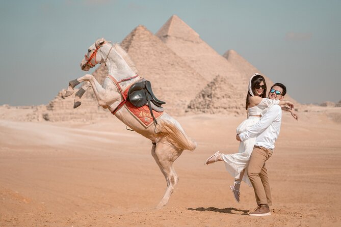 2 hrs Unique Photo session (PhotoShoot) at the Pyramids of Giza - Starting at the Giza Plateau Panorama