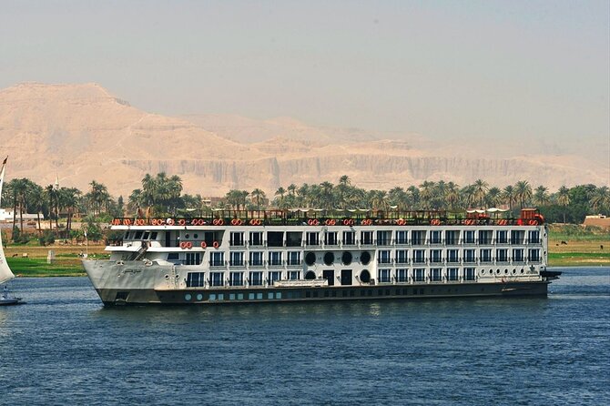 3-Day Nile Cruise with Hot Air Balloon from Cairo by Flights - A Hot-Air Balloon Above Luxor at Sunrise