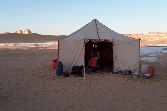 3 Days 2 Nights Black and White Desert Tours Experience - Comfort, meals, and what to pack