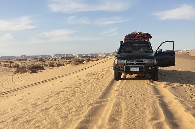 3 Days 2 Nights Black and White Desert Tours Experience - Cairo to Bahariya, then the Black Desert