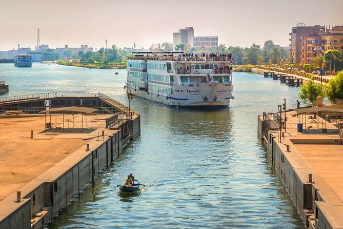 4-Day 3-Night Nile Cruise from Aswan to Luxor With Balloon and Abu Simbel - Day three: Edfu, the river, and Luxor Temple