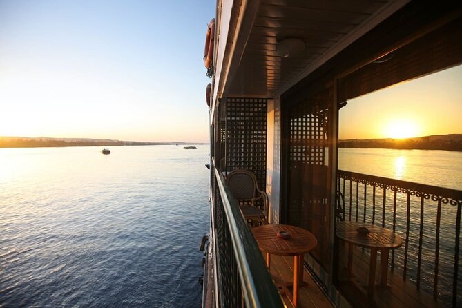 4 Days Aswan Luxor Cruise with Visit in the Famous Attractions - Day two: Abu Simbel, Kom Ombo, and an Egyptian evening