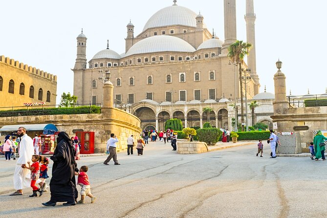 4 Days Private Egypt Tour to Cairo Luxor and Aswan - Guides, transport, and the human side of the trip