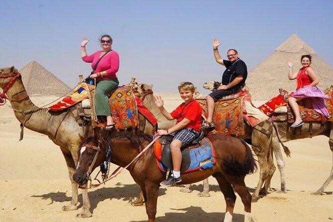 4 Days Private Egypt Tour to Cairo Luxor and Aswan - Day 2: Museum treasures, pyramids, and Cairo’s old market