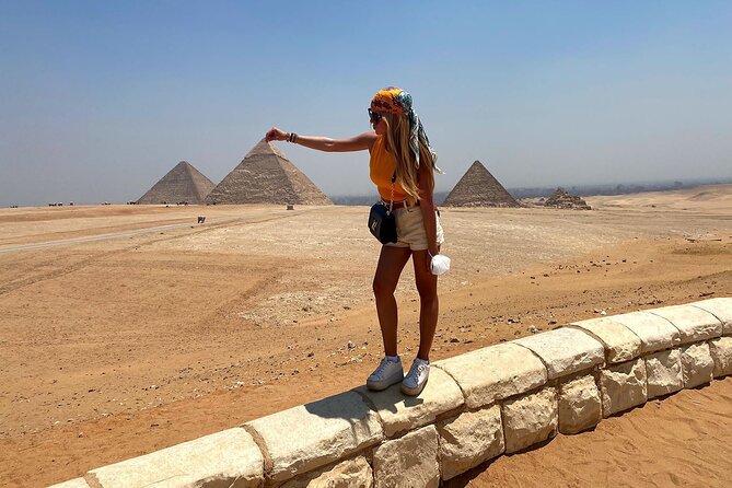 4-Hours Private Giza Pyramids,sphinx,Lunch,Camel & Inside Pyramid - Seeing the pyramids of Cheops, Chephren and Mykerinos