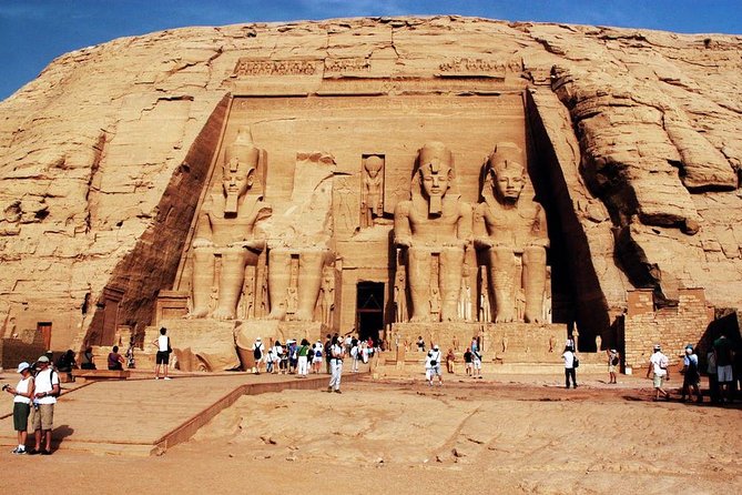 4 nights Luxor to Aswan Nile Cruise with Abu Simbel & Air Balloon - Guides, group size, and communication