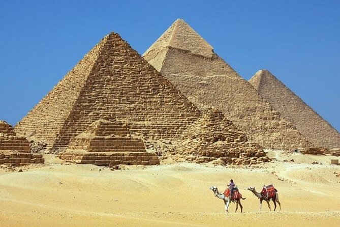 5-Day Private Egypt Tour package by Flights - Day 1: Giza pyramids and the Egyptian Museum