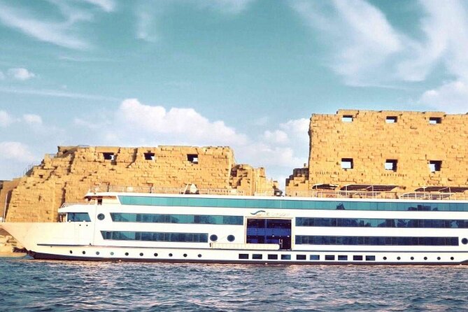 5 Days Nile River Cruise from Luxor to Aswan - With Private Excursions - Day 1: Luxor Temple after dark, then Karnak