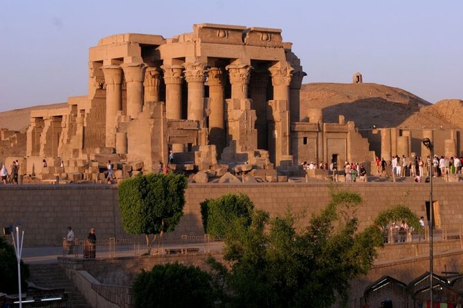 7 Days & 6 Nights by Flight Cairo Pyramids & Nile cruise Aswan To Luxor(Private) - Kom Ombo and Edfu: two very different temples