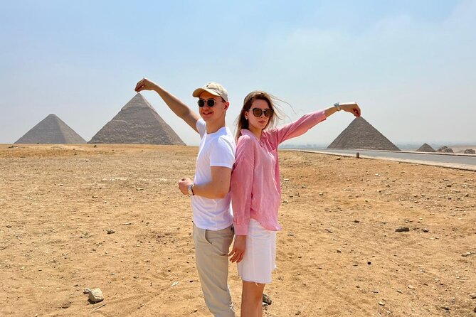 8-Hours Private Guided Tour in Giza , Egyptian Museum & Market with Lunch - Three hours among the Giza Pyramids