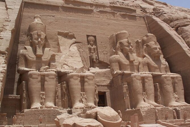 Abu Simbel Temple Day Trip with Hotel Pickup From Aswan - Who should book this Abu Simbel trip?