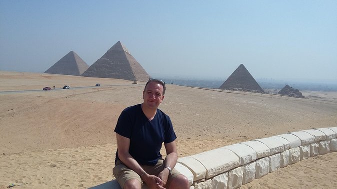 All Inclusive Half-Day Private Tour to Giza Pyramids and Sphinx including Lunch - Meeting the Great Pyramid of Cheops