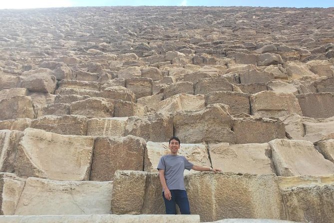 All Inclusive Half-Day Private Tour to Giza Pyramids and Sphinx including Lunch - The Sphinx and Valley Temple