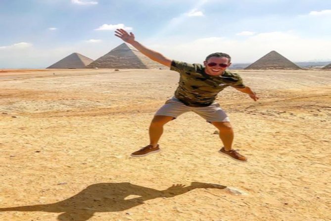 ALL inclusive Tour to Giza Pyramids Sakkara from Alexandria Port - Meeting your guide at Alexandria Port