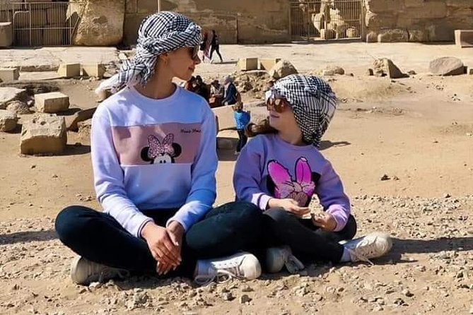 All inclusive tour to Pyramids, Sphinx, Camel, The Museum+Bazzar - The Sphinx and Valley Temple in one hour