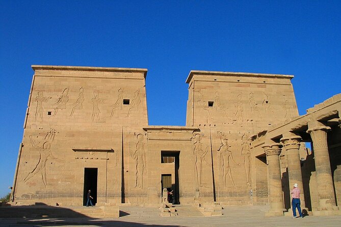 Amazing 4-Days Nile Cruise from Aswan To Luxor with sightseeing and Abu simbel - Day 2: Abu Simbel before breakfast has fully arrived