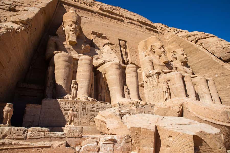 Aswan: Abu Simbel Group Tour with Guide and Entrance Fees - Why Abu Simbel is worth the long road from Aswan