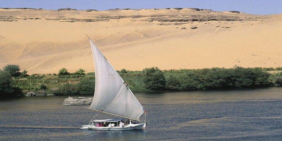 Aswan: Felucca Ride on The Nile River with an Egyptian Meal - Who should choose this Aswan outing?