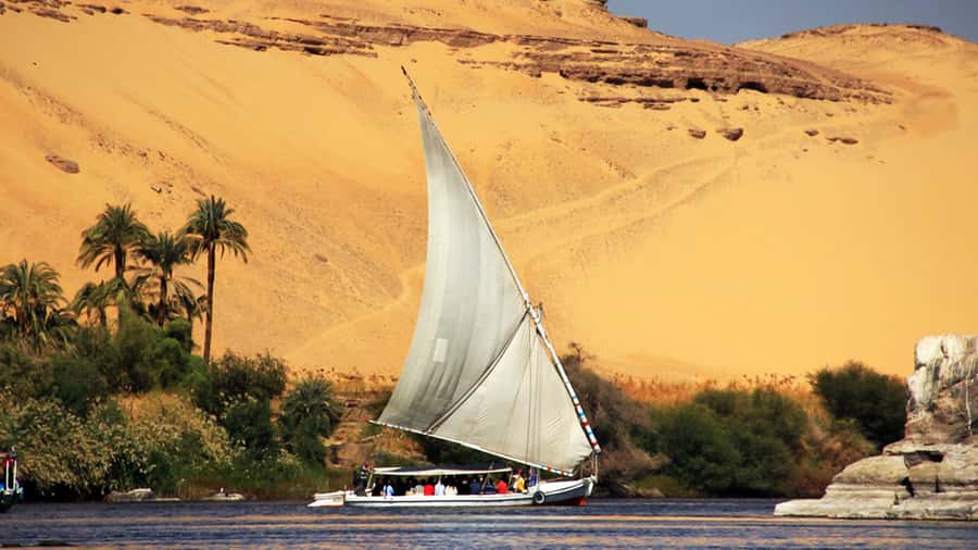 Aswan Private Felucca Ride: Sail Around Elephantine Island. - Booking Advice for a Smoother Ride