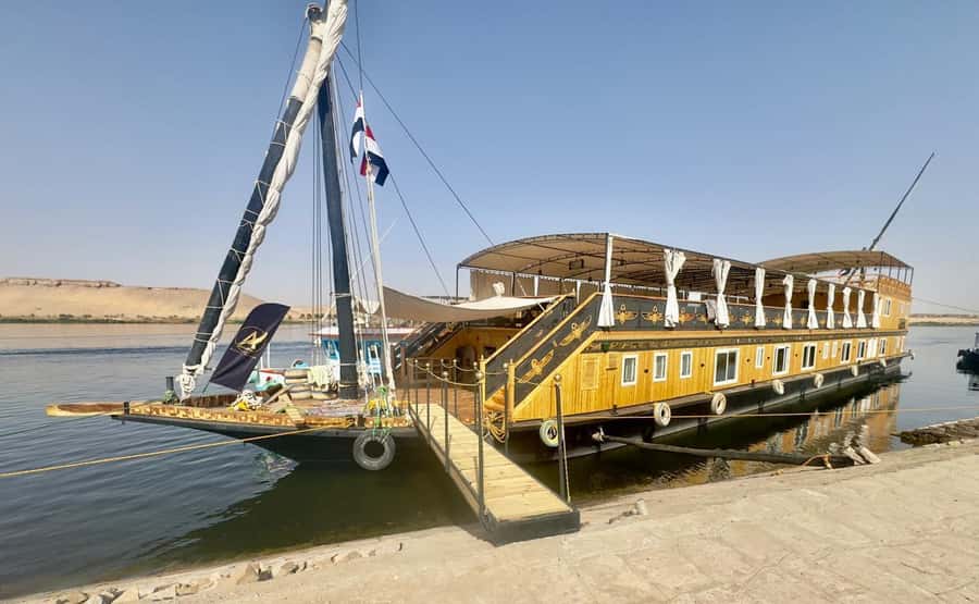 Aswan to Luxor: 4-Day Luxury Dahabiya Nile Cruise Adventure - What the four-day Dahabiya route feels like