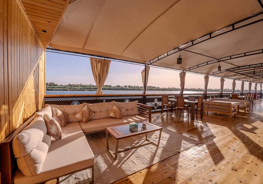 Aswan to Luxor: 4-Day Luxury Dahabiya Nile Cruise Adventure - Day two: Kom Ombo, warm water, and a slower afternoon