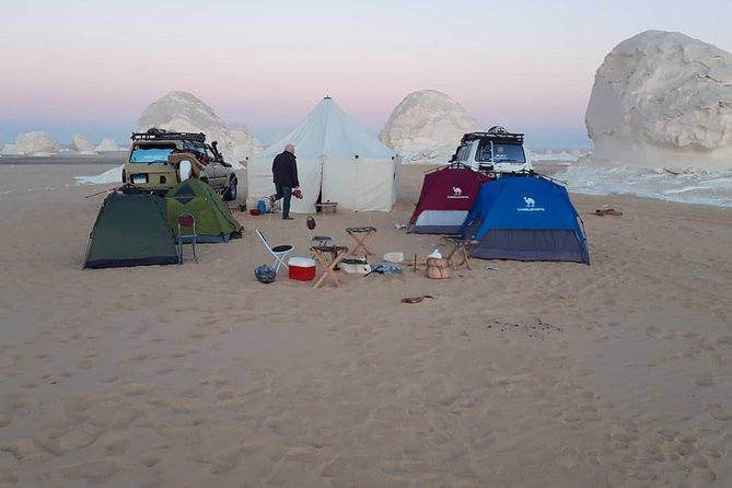 Black and White Desert Tour 2 Days 1 Night - What the $430 group price really buys you