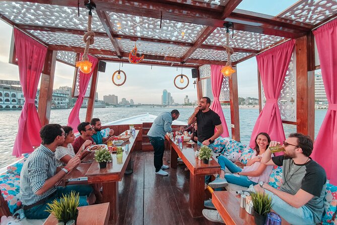Cafelluca, private 5 star Felucca, 2 hours nile ride with drinks - A traditional felucca with a private feel