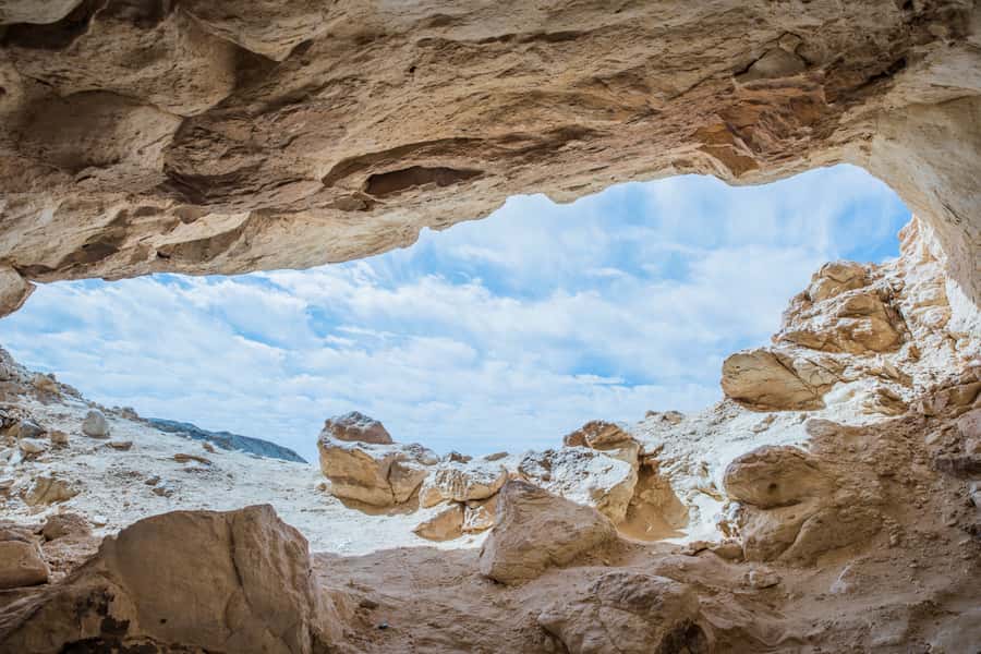 Cairo: 2-Day Bahariya Oasis Camp and Desert Tour - The long road from Cairo to Bahariya Oasis