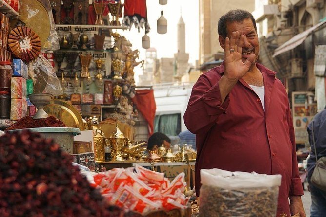 Cairo 8 Hour Private Tour of Pyramids, Egyptian Museum and Bazaar - Transport, timing, and comfort