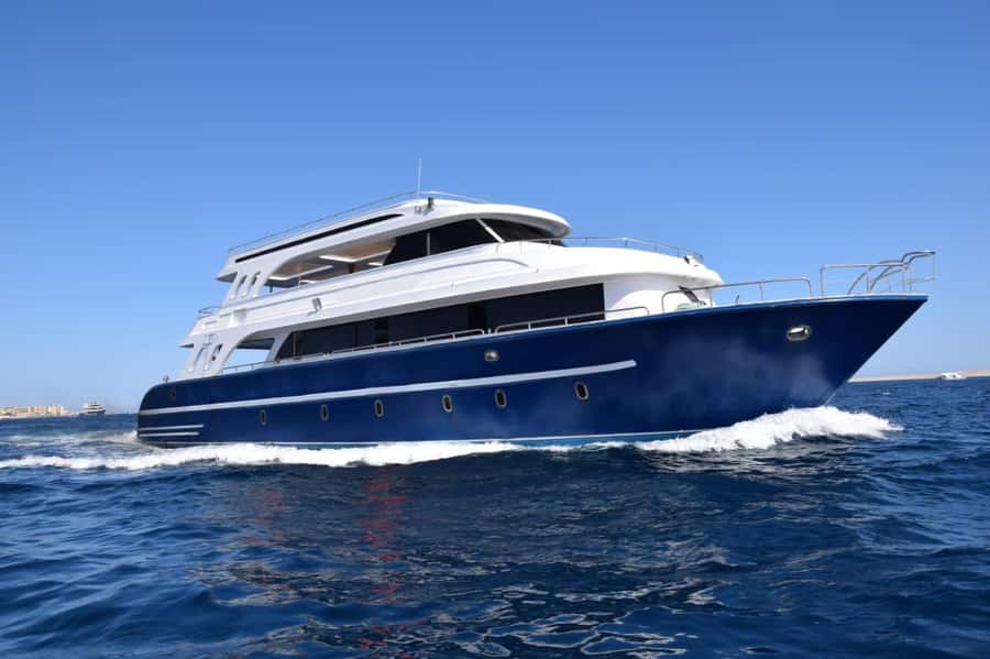 Cairo: Ain Sokhna Snorkeling cruise & optional transfer - Lunch with a Red Sea View