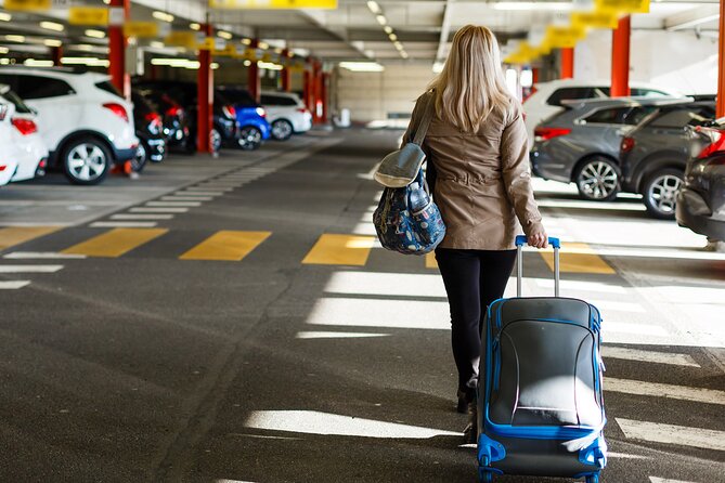Cairo Airport Arrival or departure transfer in Private Van - The ride from Cairo Airport to your hotel
