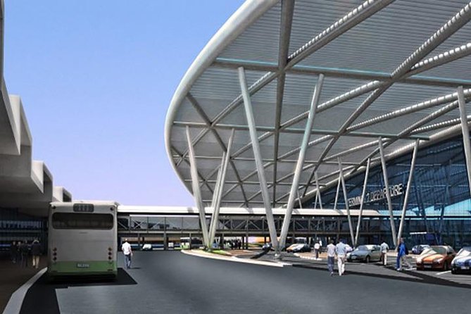 Cairo Airport Private Arrival Transfer - Why Cairo arrival help can be worth paying for