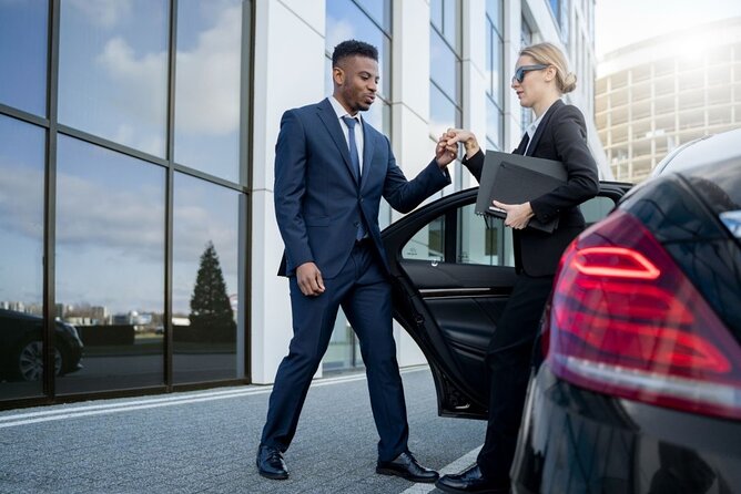 Cairo: Airport Transfer Service With Meeting And Greeting - Key points to know before booking