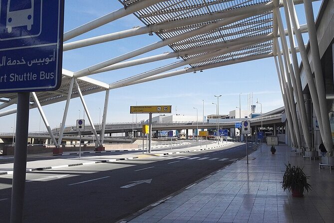 Cairo: Airport Transfer Service With Meeting And Greeting - The ride to your Cairo hotel