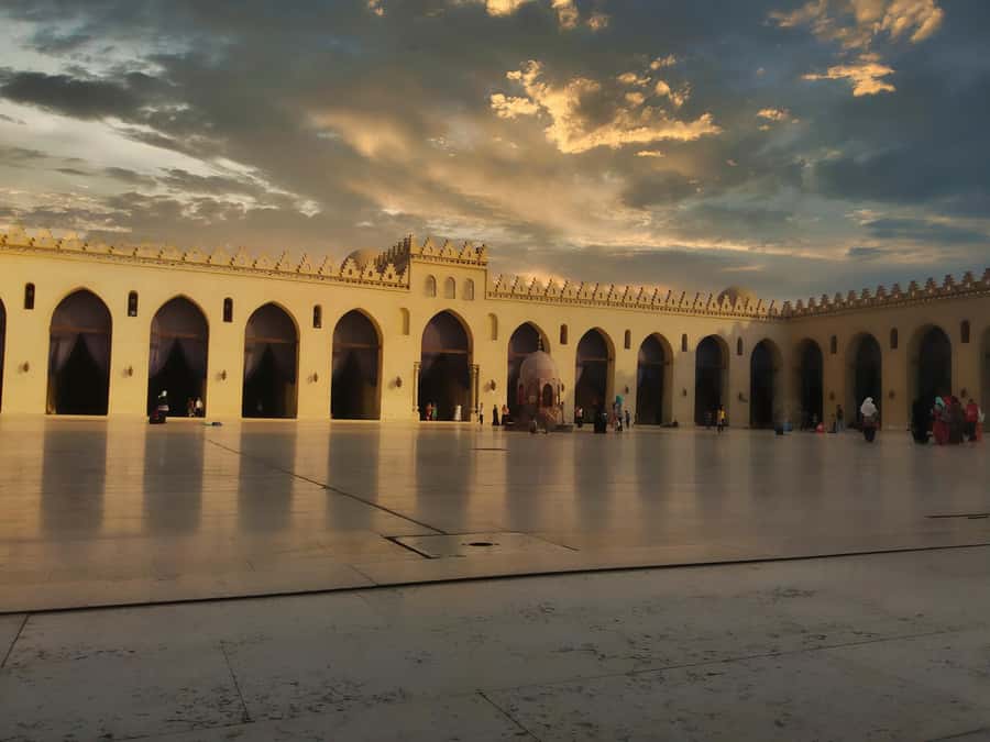 Cairo: All-Inclusive Coptic & Islamic Cairo Tour with Lunch - Lunch gives the half-day a local finish