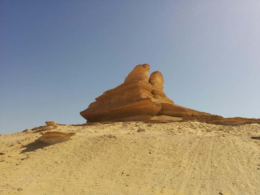 Cairo: Bahariya Oasis & White Desert A Private Day Adventure - Crystal Mountain and the Agabat area