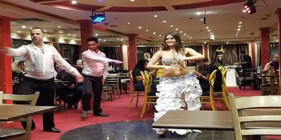 Cairo: Buffet Dinner Cruise with Folkloric Show - Why a Nile dinner cruise works in Cairo