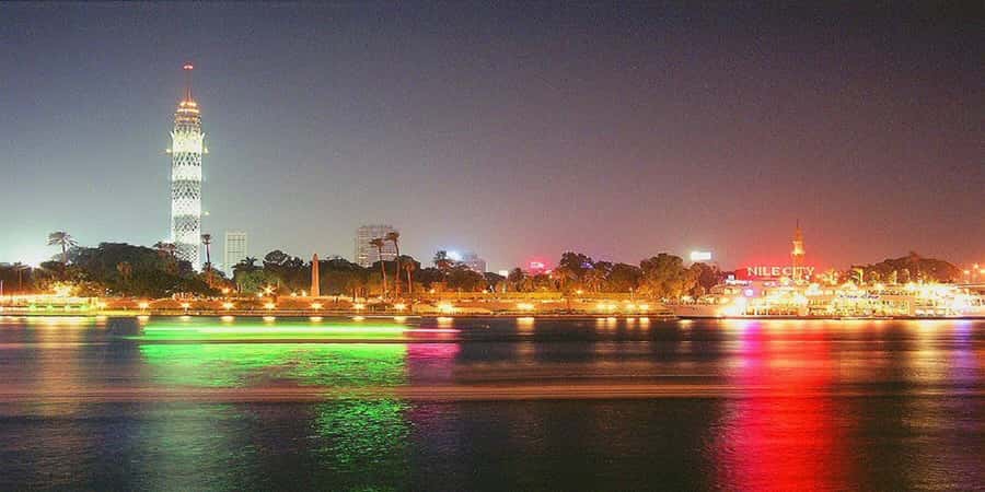 Cairo: Buffet Dinner Cruise with Folkloric Show - Nile views after dark