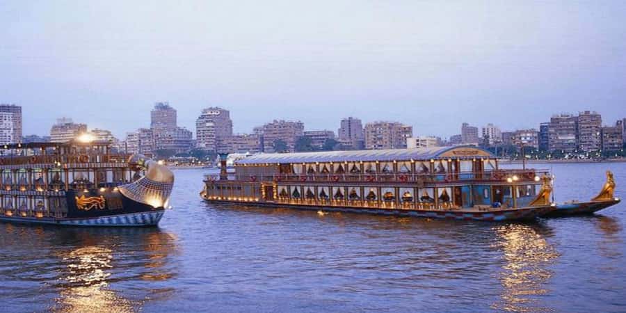 Cairo: Buffet Dinner Cruise with Folkloric Show - The buffet: useful variety, uneven execution