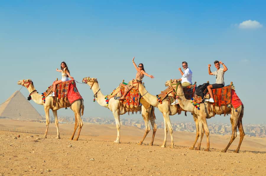 Cairo: Camel Ride Around The Pyramids with Hotel Pickup - Riding past Giza’s four famous monuments