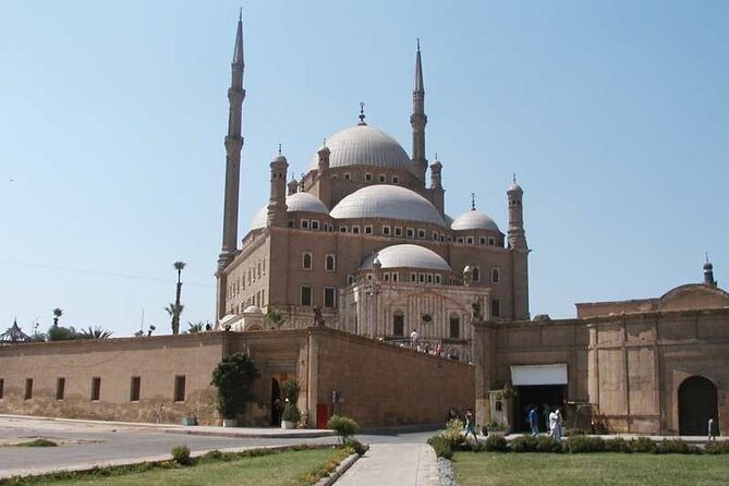 Cairo Day Tour visit Egyptian Museum, Citadel and Khan Khalil Bazaar - A one-hour test of your shopping nerve at Khan El Khalili
