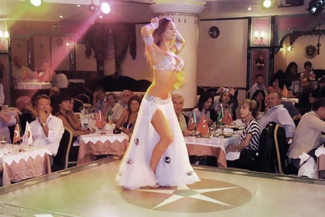 Cairo dinner Cruise with Belly dancer show - A Cairo evening built around the Nile