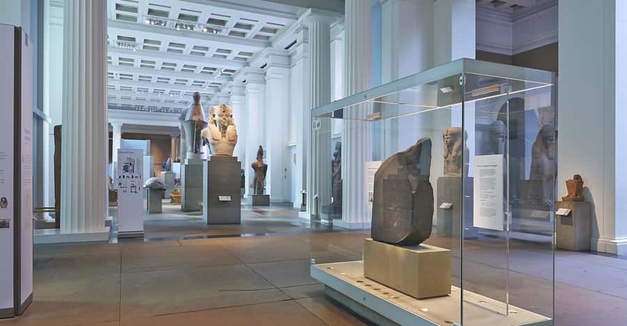 Cairo: Egyptian Museum 4-Hour Private Tour with Transfer - Why the Egyptian Museum needs a guide